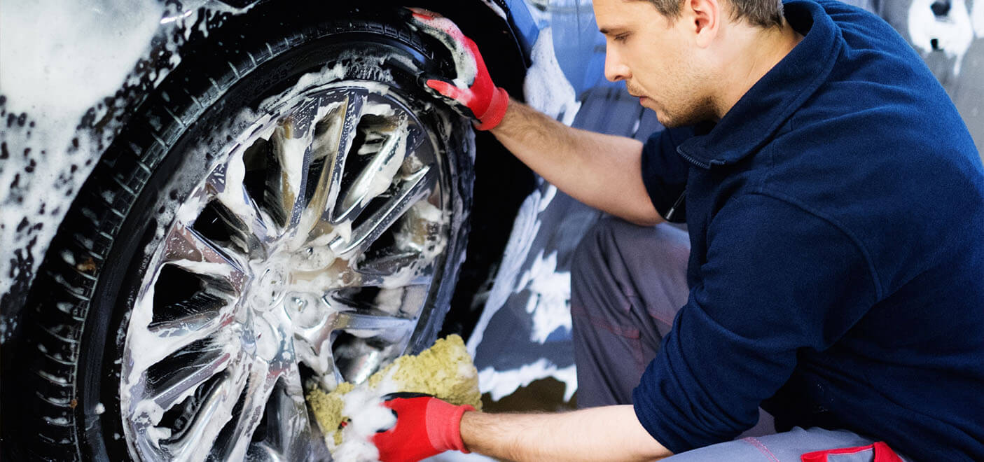 How to Do a Car's Headlight Restoration - Mobile Car Detailing - Hand Car  Wash